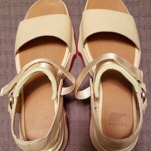 NWOT!!!! Sorel Women's Kinetic Impact Y Strap Sandal